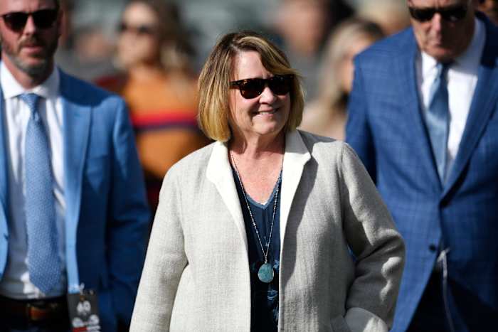Tennessee Titans owner Amy Adams Strunk walks the sideline before the game against the Oakland Raiders at Oakland-Alameda County Coliseum Sunday, Dec. 8, 2019 in Oakland , Ca.